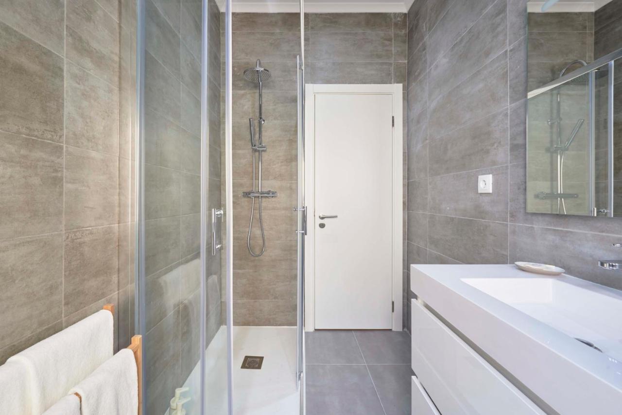 Spacious & Light-Filled 4Br Apartment By Timecoler Amadora Exterior photo